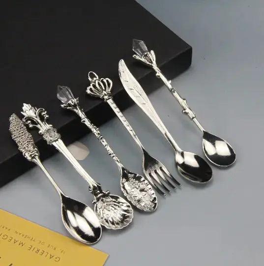 Vintage Dessert Royal Style Cutlery Set  | ADIAMANT FINDS