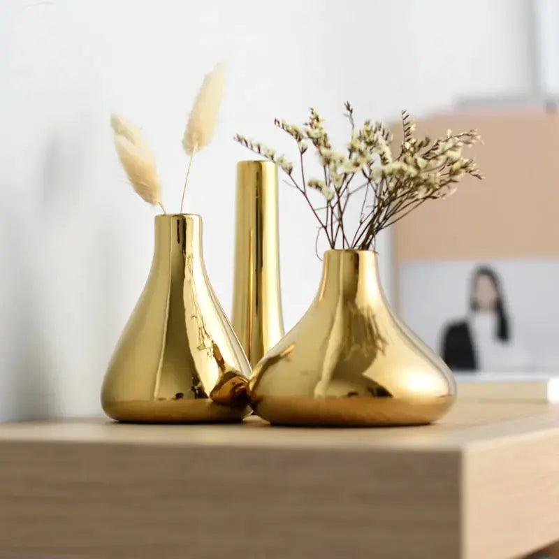 Luxury Plated Gold Vase  | ADIAMANT FINDS