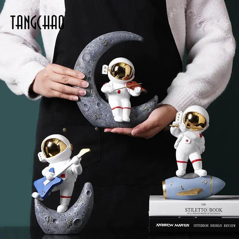 Cosmonaut Statues Decoration Accessories  | ADIAMANT FINDS